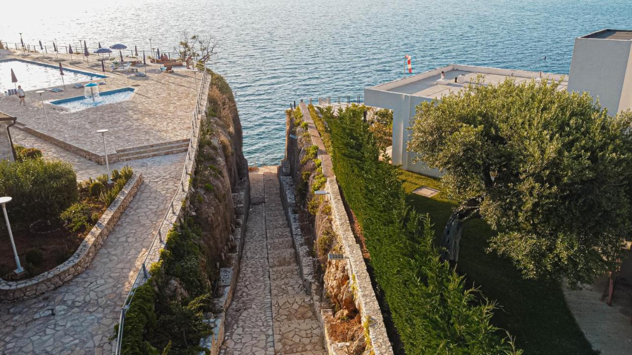 Villa Amos At Aquamarine Vlorë