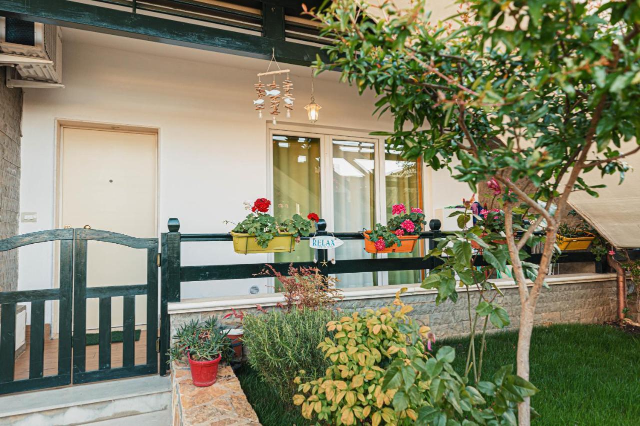 Villa Amos At Aquamarine